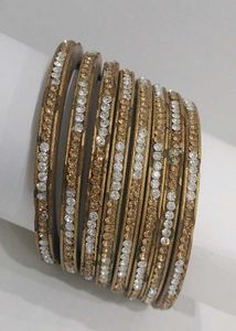 Golden And White Lakh Bangle Set Of 8