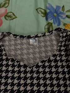 Houndstooth Print Top - Size S