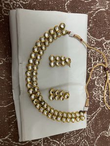 Gold Kundan Necklace &amp; Earring Set