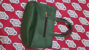 Stylish Green Handbag