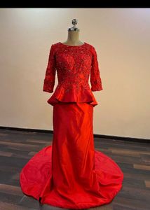 Elegant Red Trail Gown 💅🏻💄💋👠❤