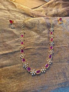 Sleek Necklace With Earrings