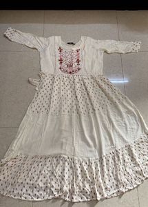 White Embroidered Kurta