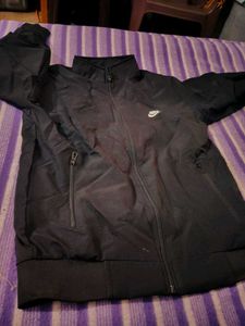 Nike Black Jacket - Lightweight &amp; Stylish