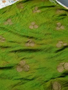Green Dupatta with Floral Motifs