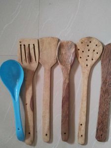Woodens Spoons With Roti Turner And Cutter