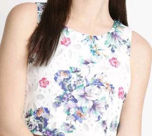 Beautiful White Flower Crop Top