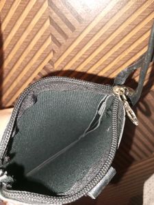 black sling bag
