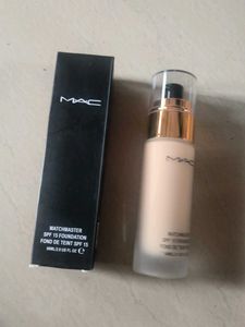MAC Matchmaster Foundation SPF 15