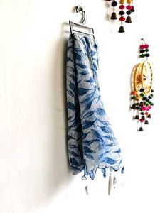 Leaf Print Stole