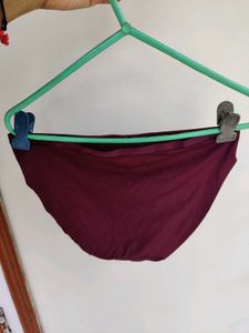 Seamless Maroon Brief