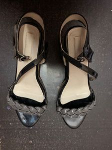 Classy Pencil Heels Gray And Black