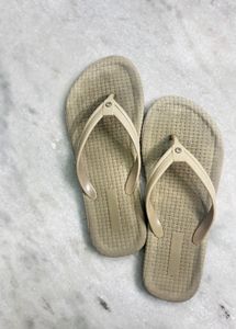 ladies footwear