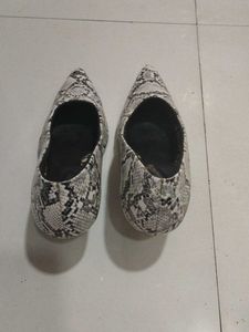 Pointed Heels Shoe