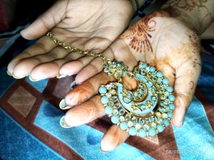 Stylish Grey Shining Mangtika For Women.