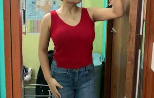 Red Sleeveless Top