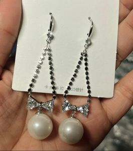 Pearl Earing
