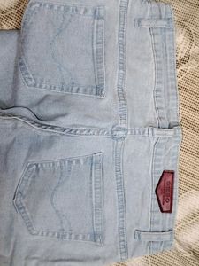 Light Blue/ Sky blue Capre Jeans
