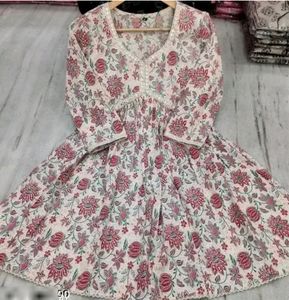 Women Multicolor Tribal Print V Neck Plated Kurti