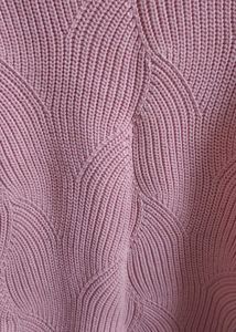 Negotiable : Pink Knitted Pullover Sweater
