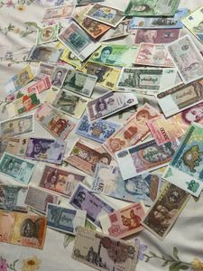 50 notes World Currency Collection