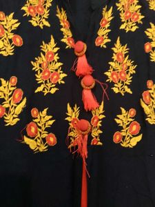 Layered embroidery gown ( Women's)