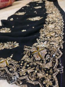 Aari Tari Work Expansive Black Saree 😍