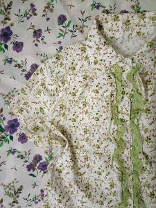 Fitted Floral Shirt