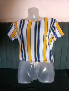 Crop Top 💛💙
