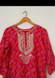 Pink Women Bandhni Print Kurti