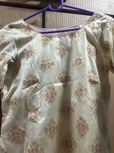Kurta With Phulkari Duppatta