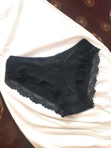 URBANIC Lace Trim Briefs