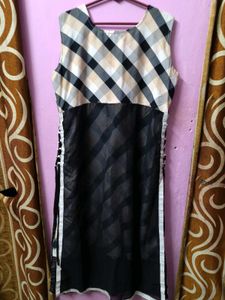 Stylish Checkered Kurti