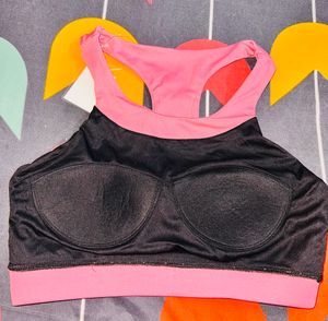 Urban Hug Lightly Padded Sports Bra