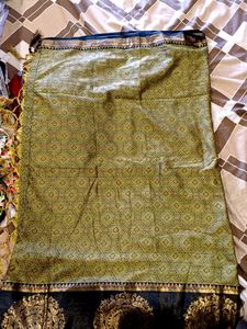 Saree With Black And Golden Border