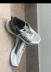Red Tape White Sport Shoes