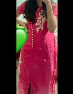 *SURPRISE FREEBIE* Pink Kurti Gotta Patti Work