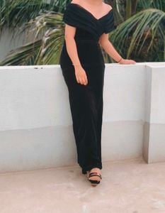 Elegant Black Maxi Dress