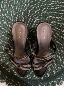 Mochi heels
