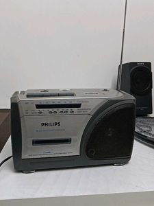 Vintage Philips Radio Recorder