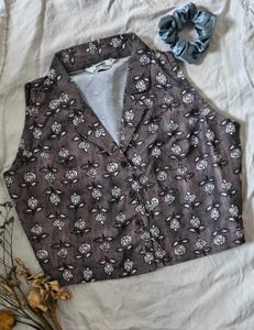 Floral Print Sleeveless halter neck Top