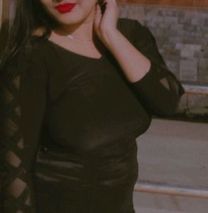 GORGEOUS BLACK 🖤 TOP