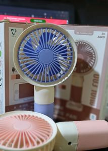 Mini Fan Portable ,rechargeable Fan Via Usb Along With Holding Stand