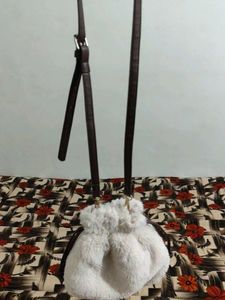 An Brand New Slingbag