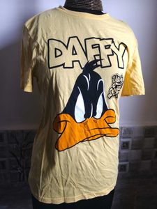 BOGO🎁Buy One Get 1 Free🎁⁰Daffy Duck Graphic Tee