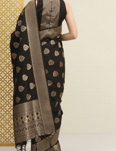 House of Pataudi Black &amp; Gold Silk Banarasi Saree