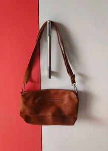 Brown Adjustable Crossbody/Shoulder Bag