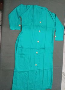 Elegant Green Kurta with Pocket.