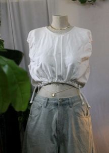 Zara White Sleeveless Crop Top