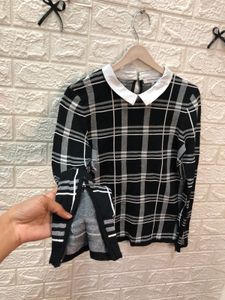 Black Korean sweater 🕸️🕷️🌷